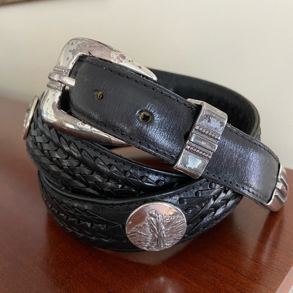 BRIGHTON Black leather LOGAN Onyx belt w/Silver Medallions Golf Scenes Mens 42 - Picture 1 of 11